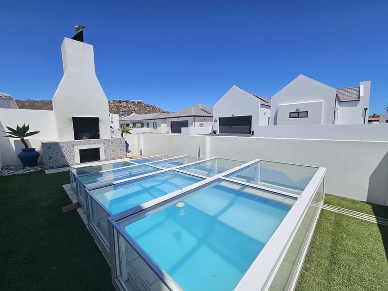 3 Bedroom Property for Sale in Sandy Point Western Cape